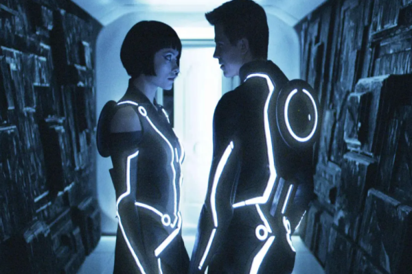 Tron: Legacy hay hơn Tron: Ares. Đây là lý do